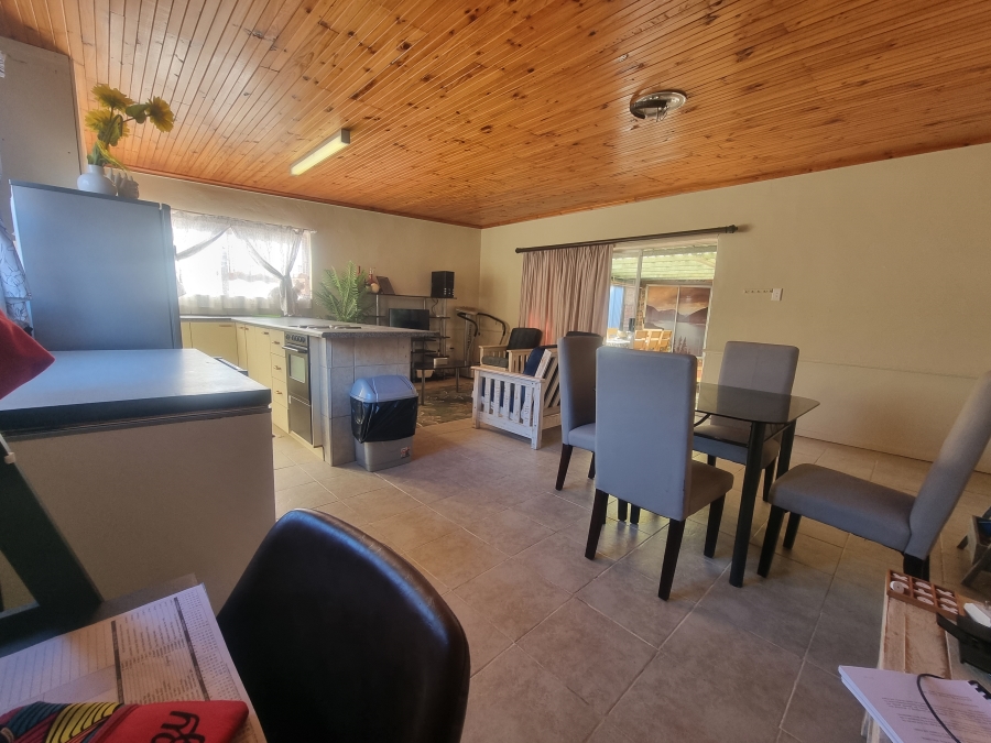 6 Bedroom Property for Sale in Heiderand Western Cape